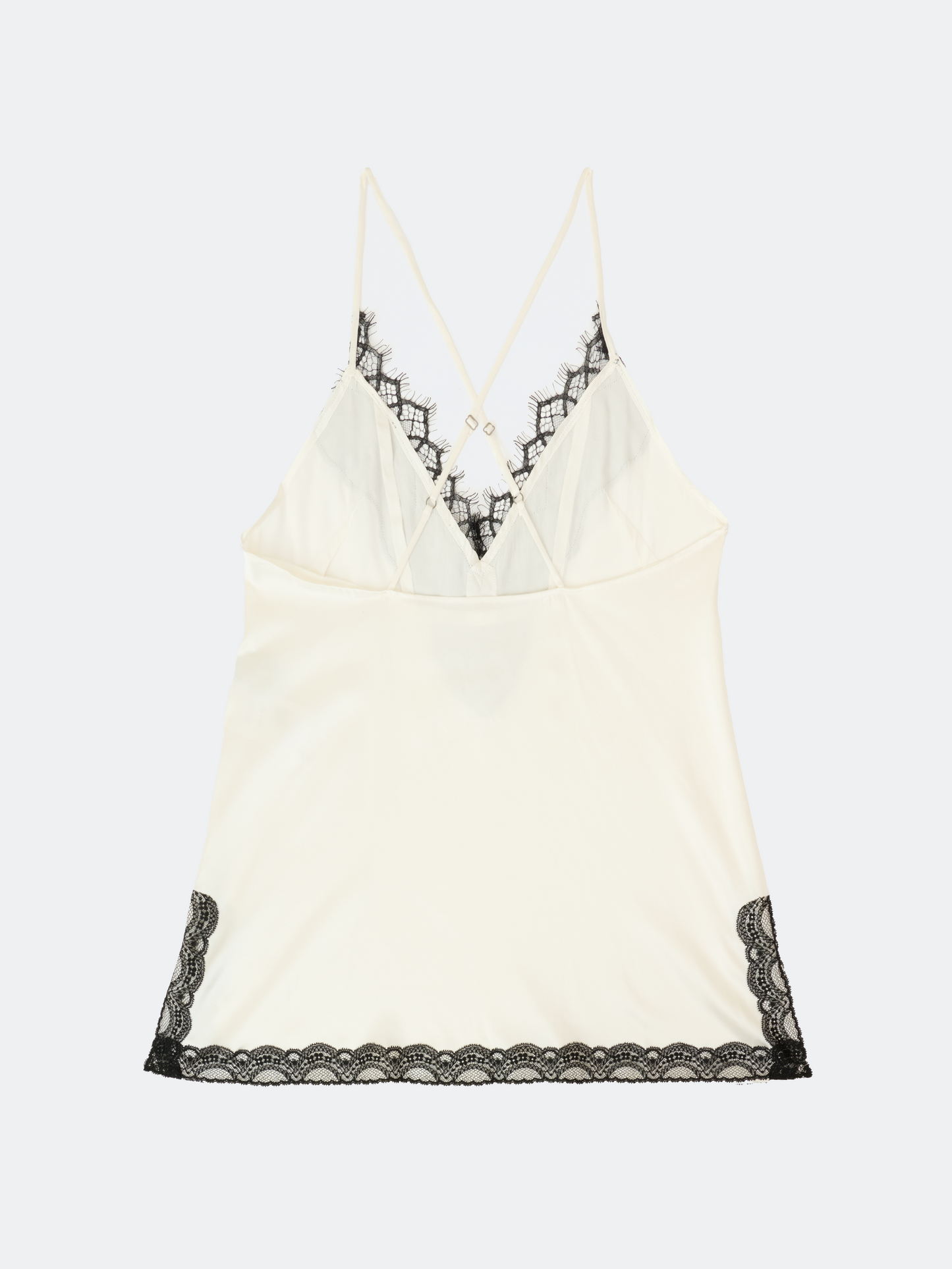 POWDERY SILK LACE CAMISOLE