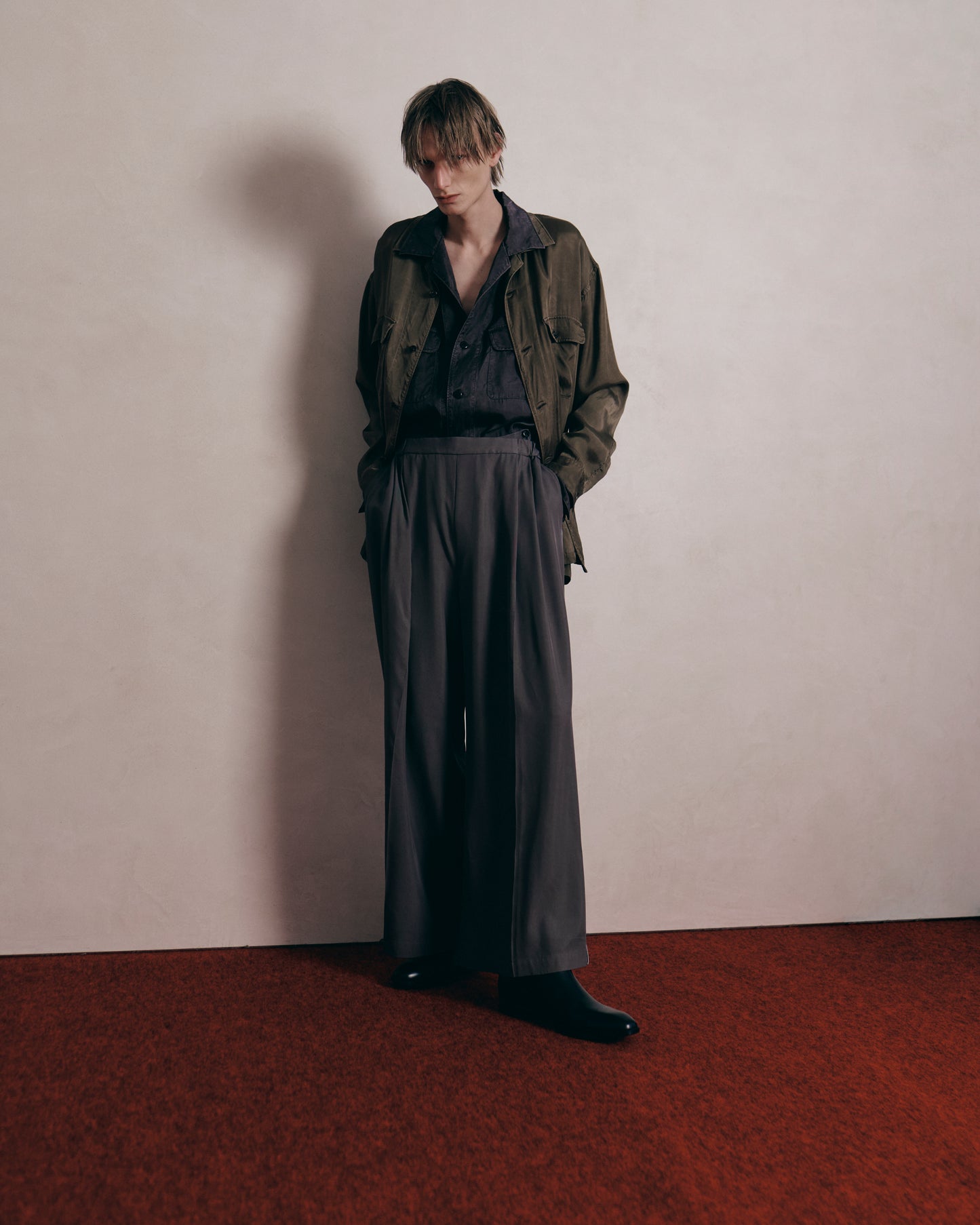 SILKY VISCOSE 2TUCK FLARE EASY PANTS