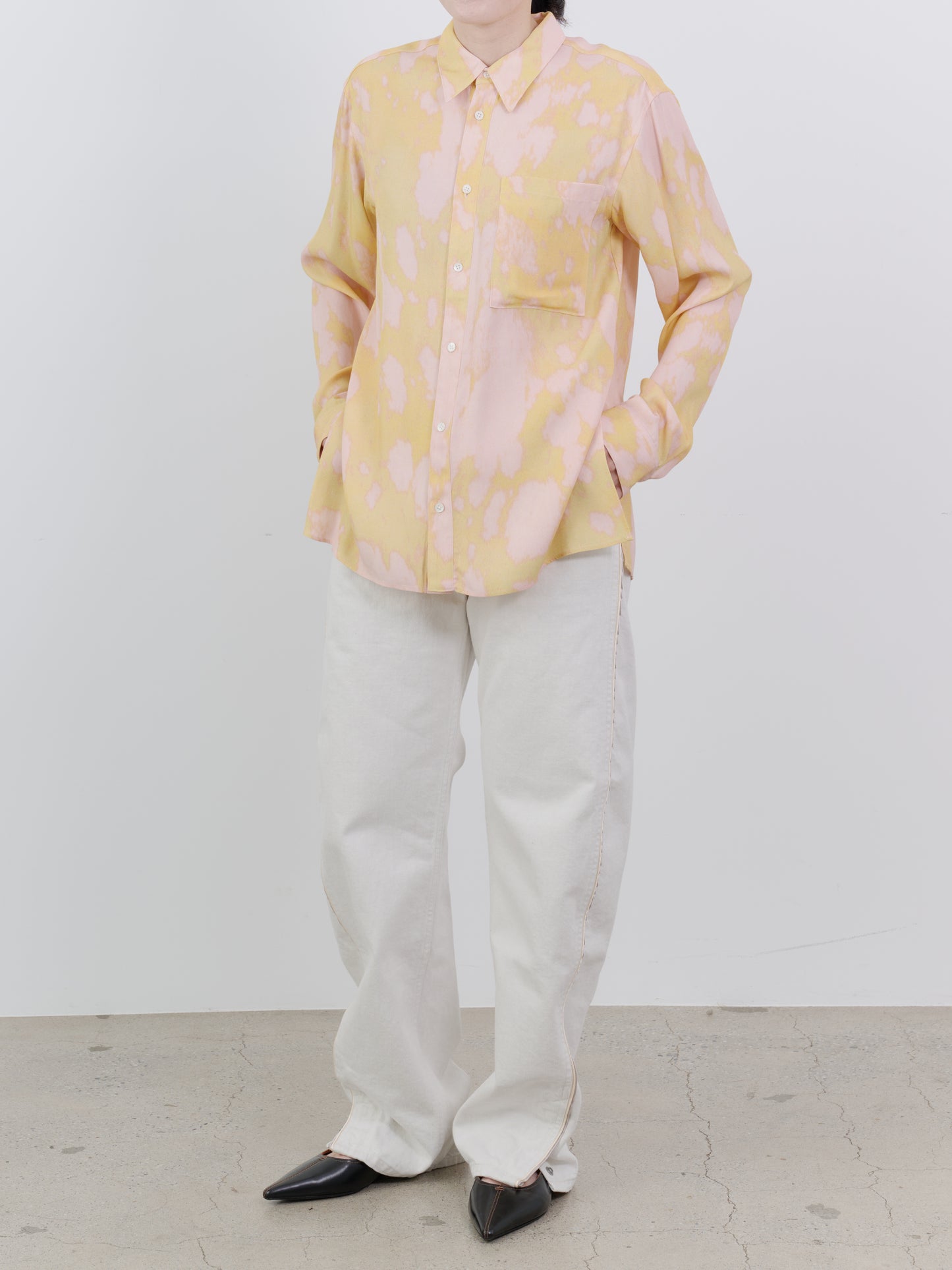 LAYER PATTERN PRINTED SHIRTS
