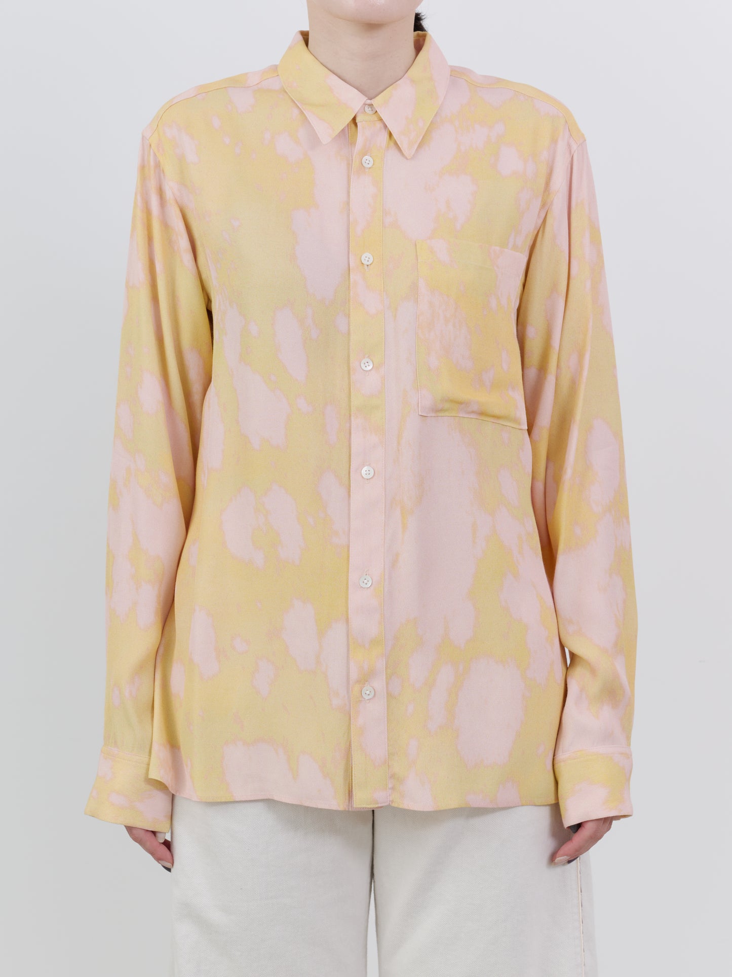 LAYER PATTERN PRINTED SHIRTS
