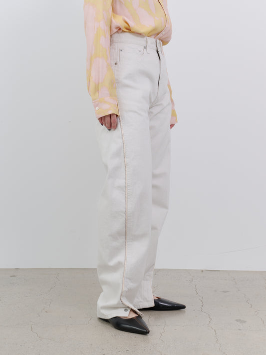 TWIST LINE WASHED STRAIGHT DENIM