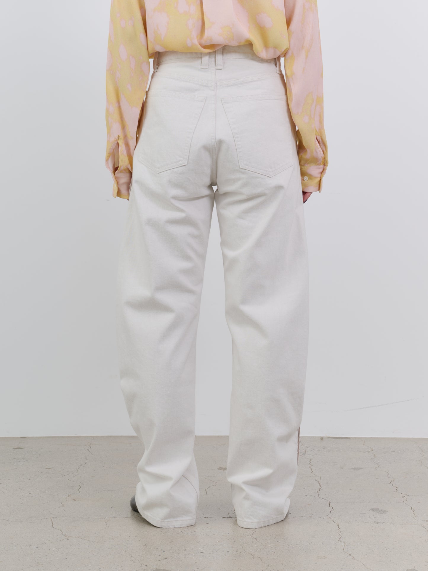 TWIST LINE WASHED STRAIGHT DENIM