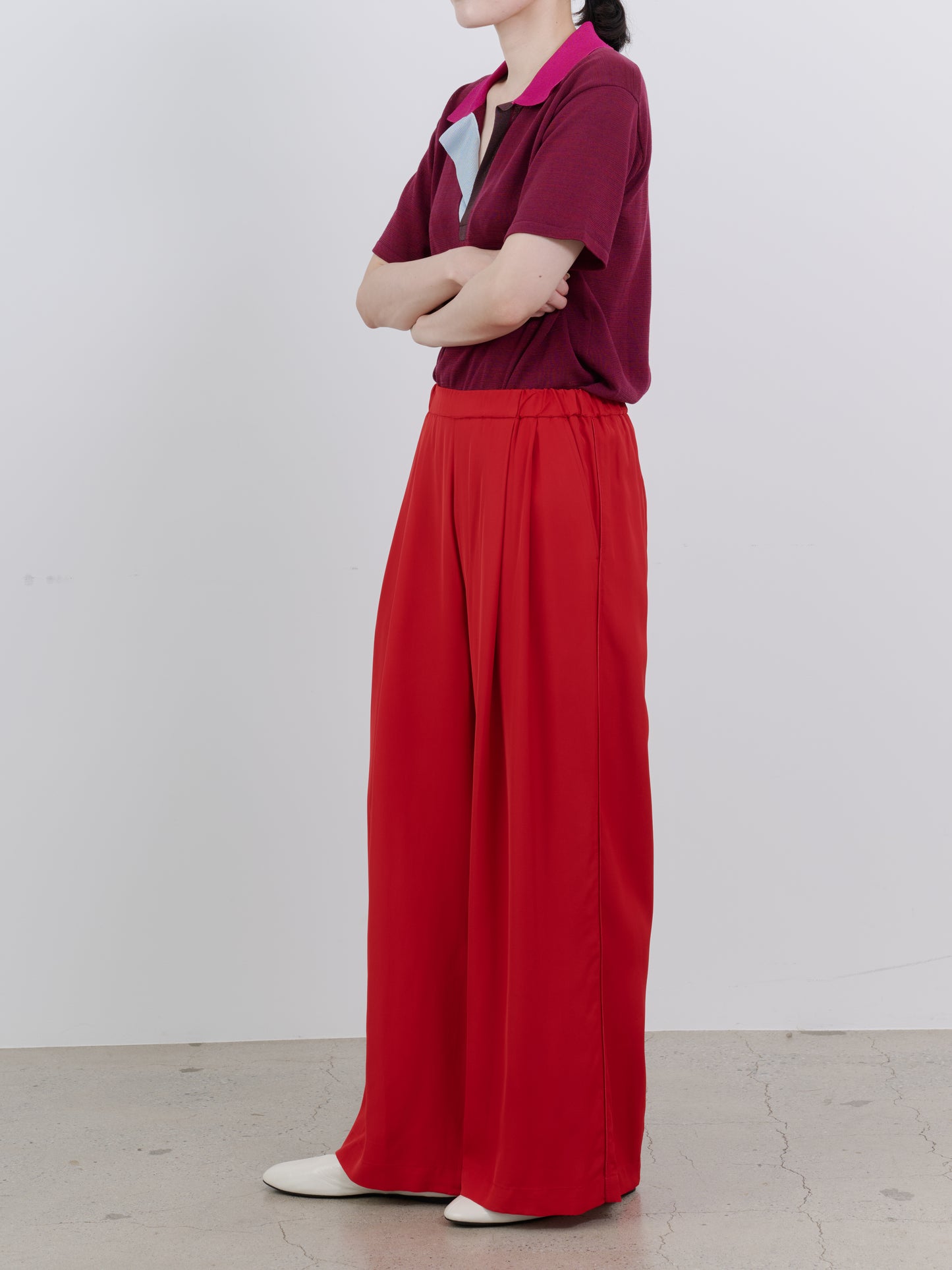 SILKY VISCOSE 2-TUCK FLARE EASY PANTS