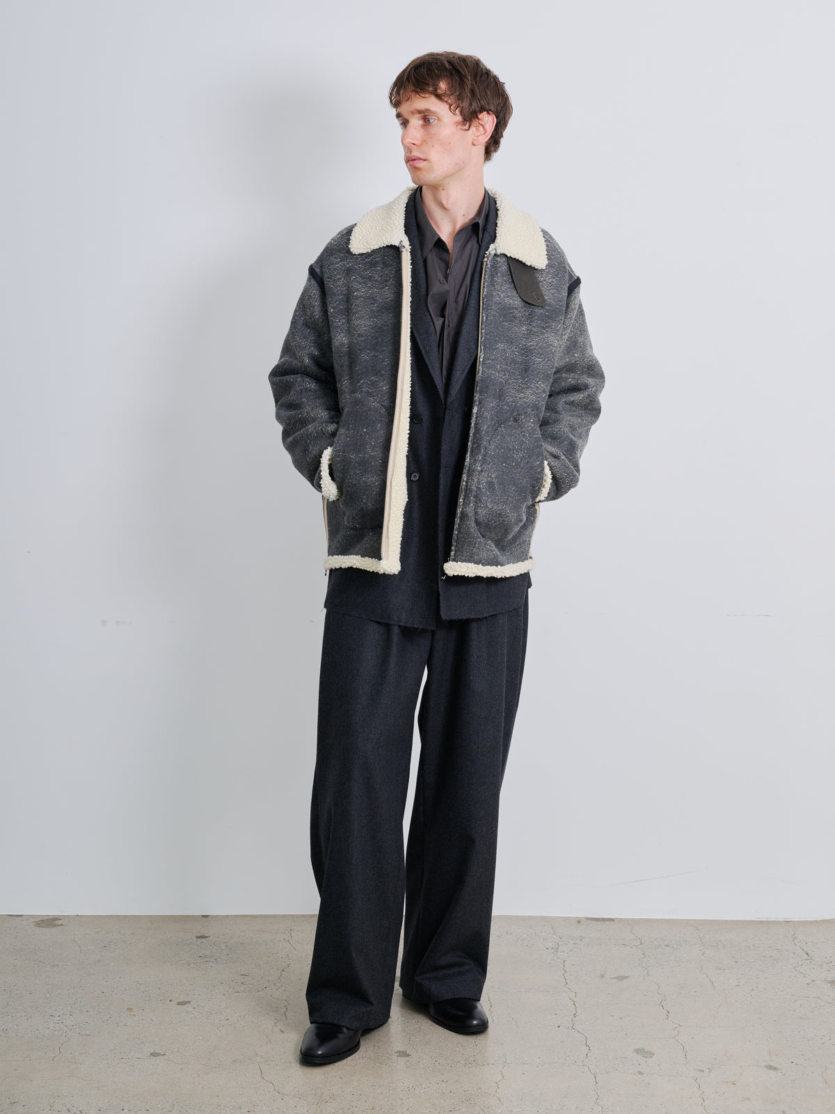 CRACK WOOL BOA BOMBER JACKET
