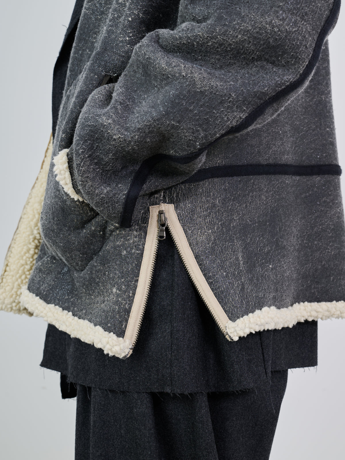 CRACK WOOL BOA BOMBER JACKET