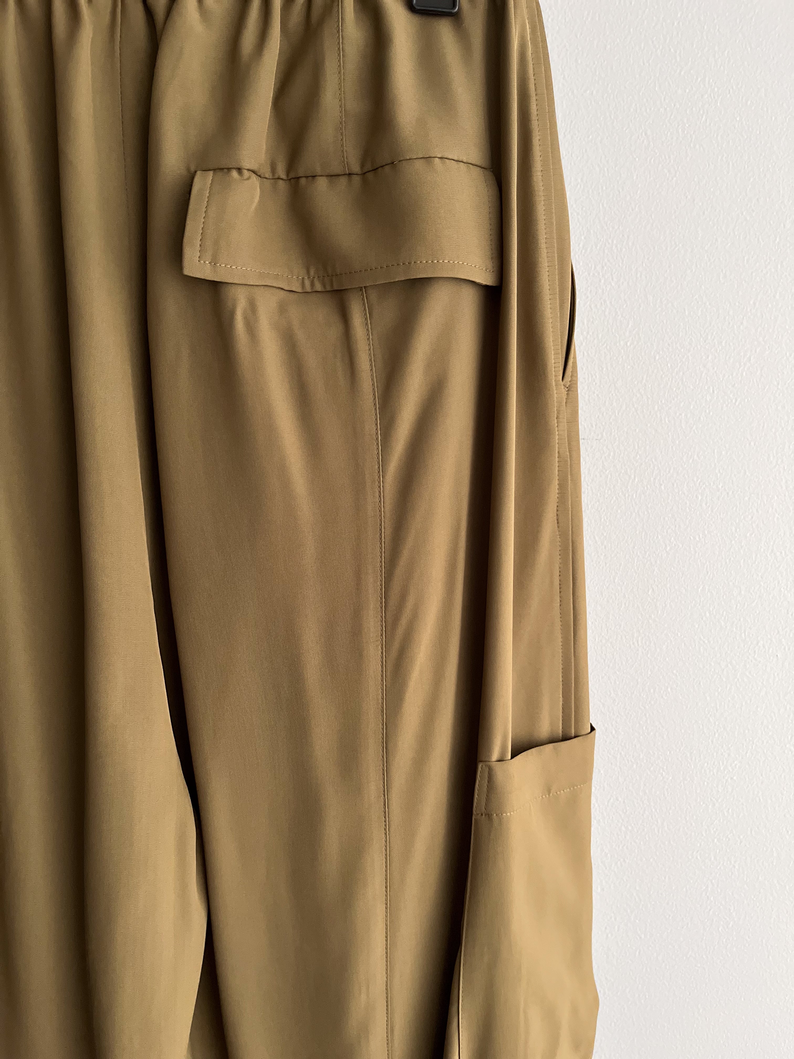 VISCOSE EASY WIDE CARGO PANTS – ANTHEM A