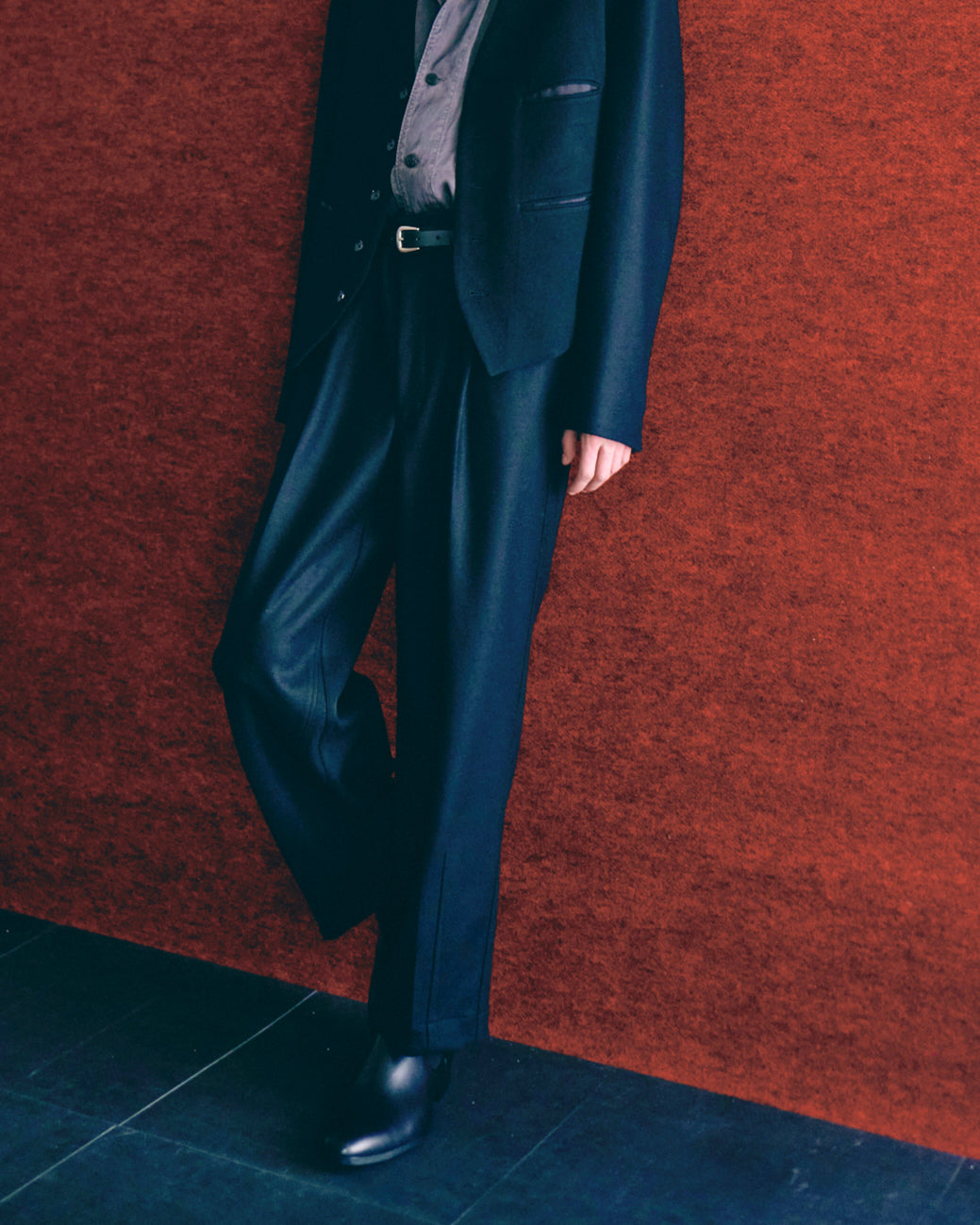 KNIT MELTON HEM TUCK PANTS